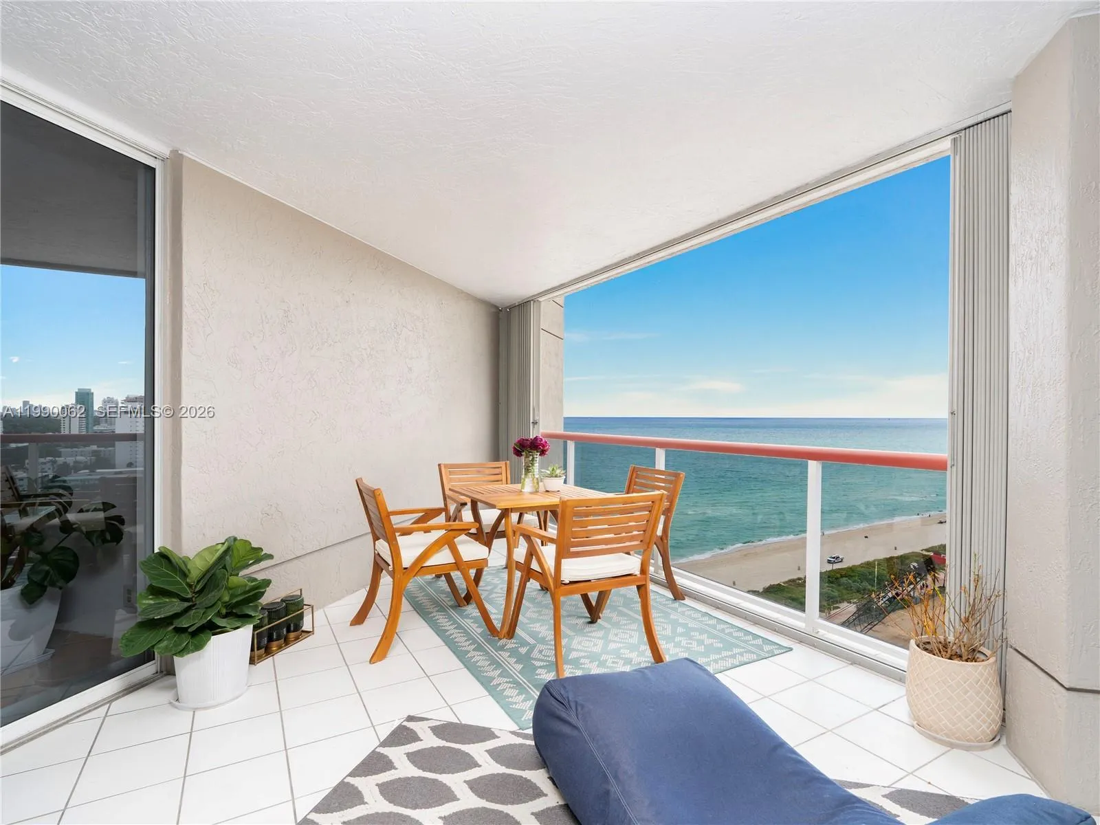 6767 Collins Ave # 1704, Miami Beach FL 33141