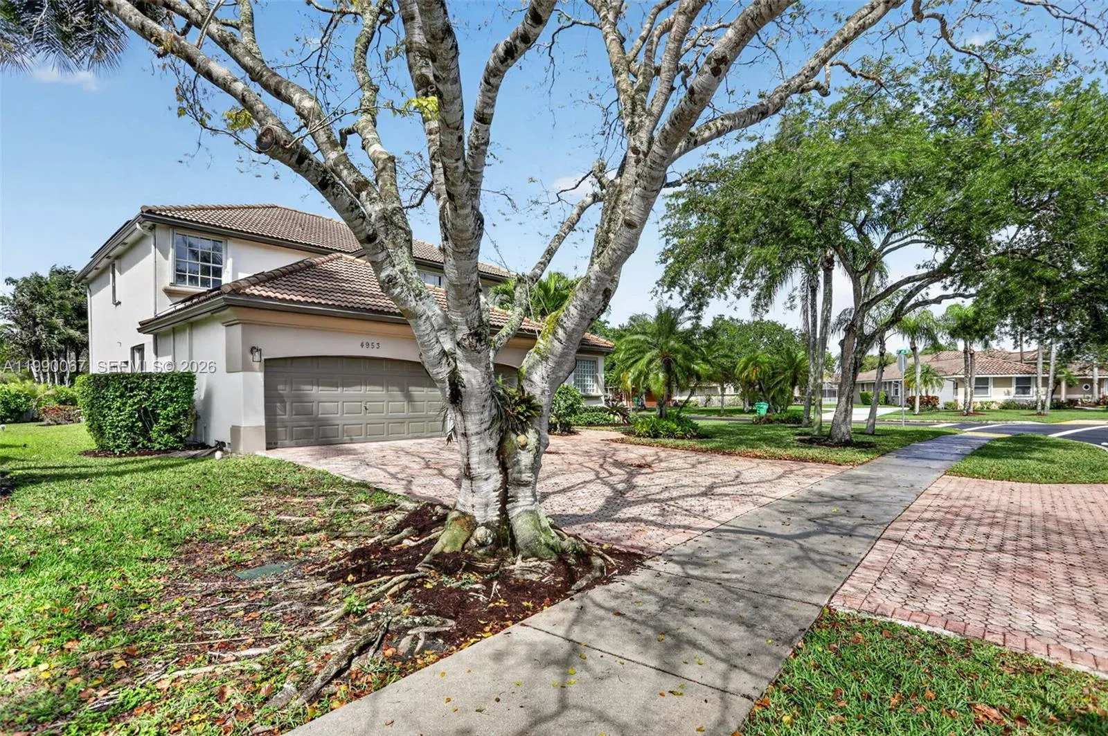 5 bedroom 3 bath for sale at 4953 Kensington Cir, Coral Springs FL 33076
