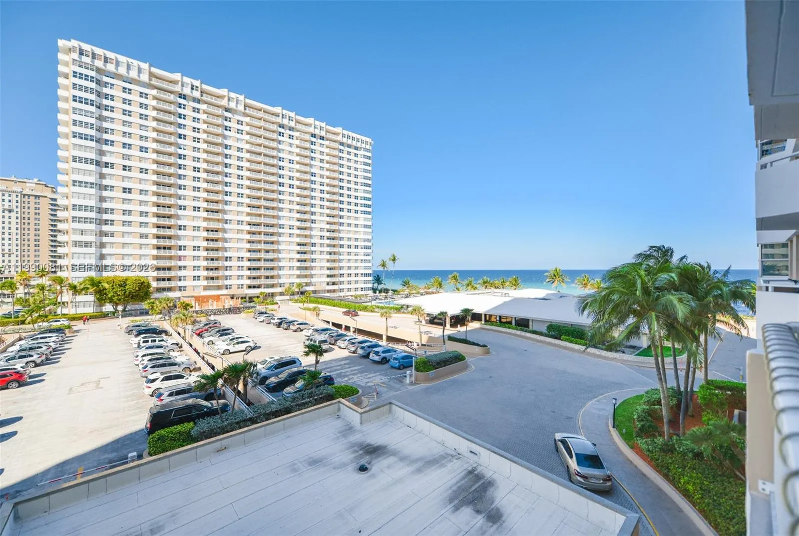 1 bedroom 1 bath for sale at 1980 S Ocean Dr # 4B, Hallandale Beach FL 33009