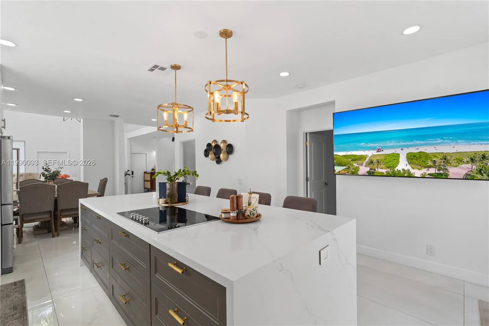 1500 Canary Island Dr, Weston FL 33327