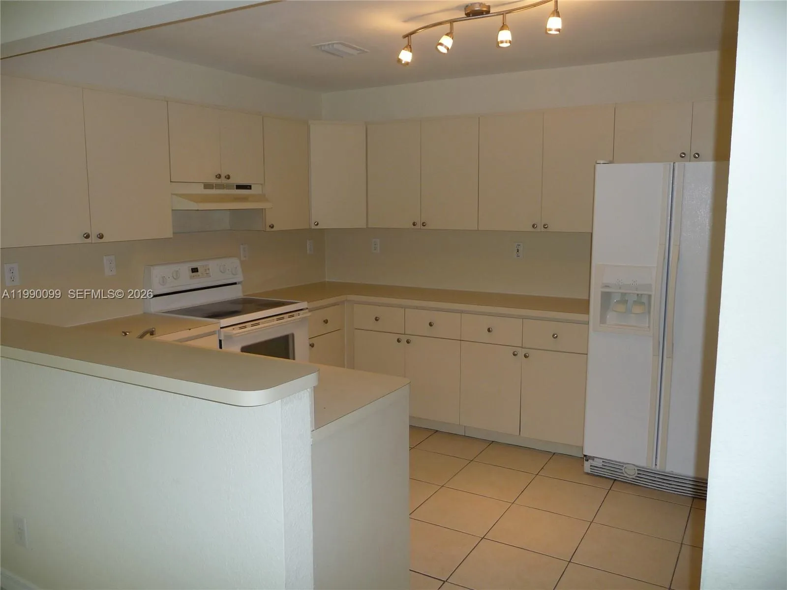 841 NW 10th Street, Hallandale Beach FL 33009