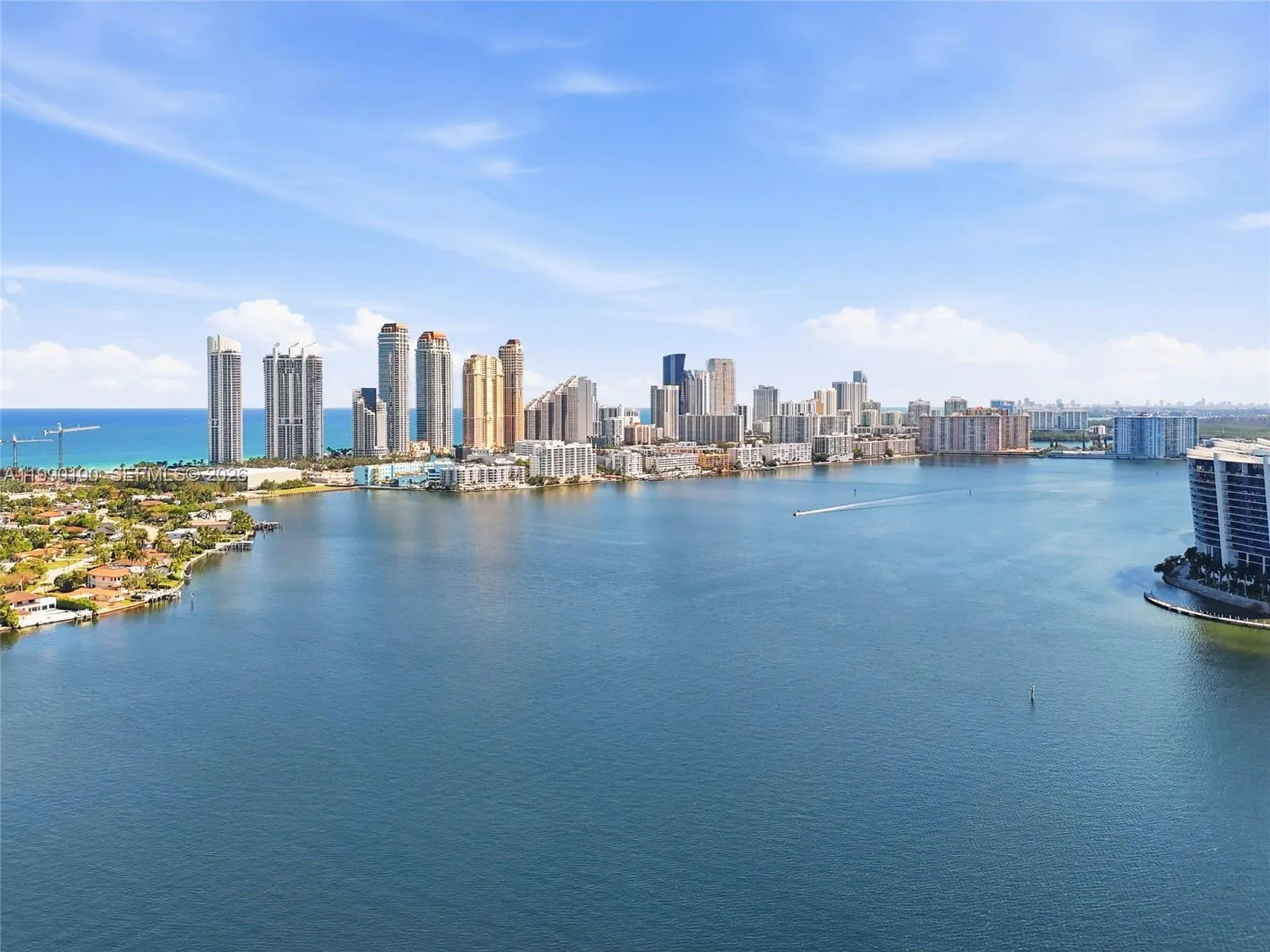 2 bedroom 2 bath for sale at 3530 Mystic Pointe Dr # 1714, Aventura FL 33180