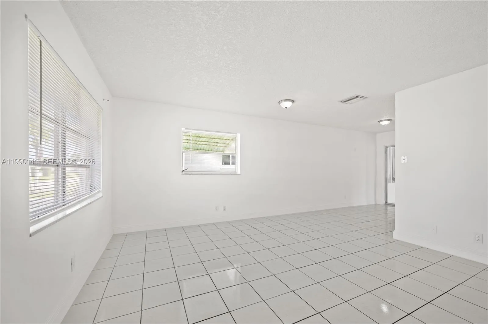 7004 NW 67th Ave, Tamarac FL 33321