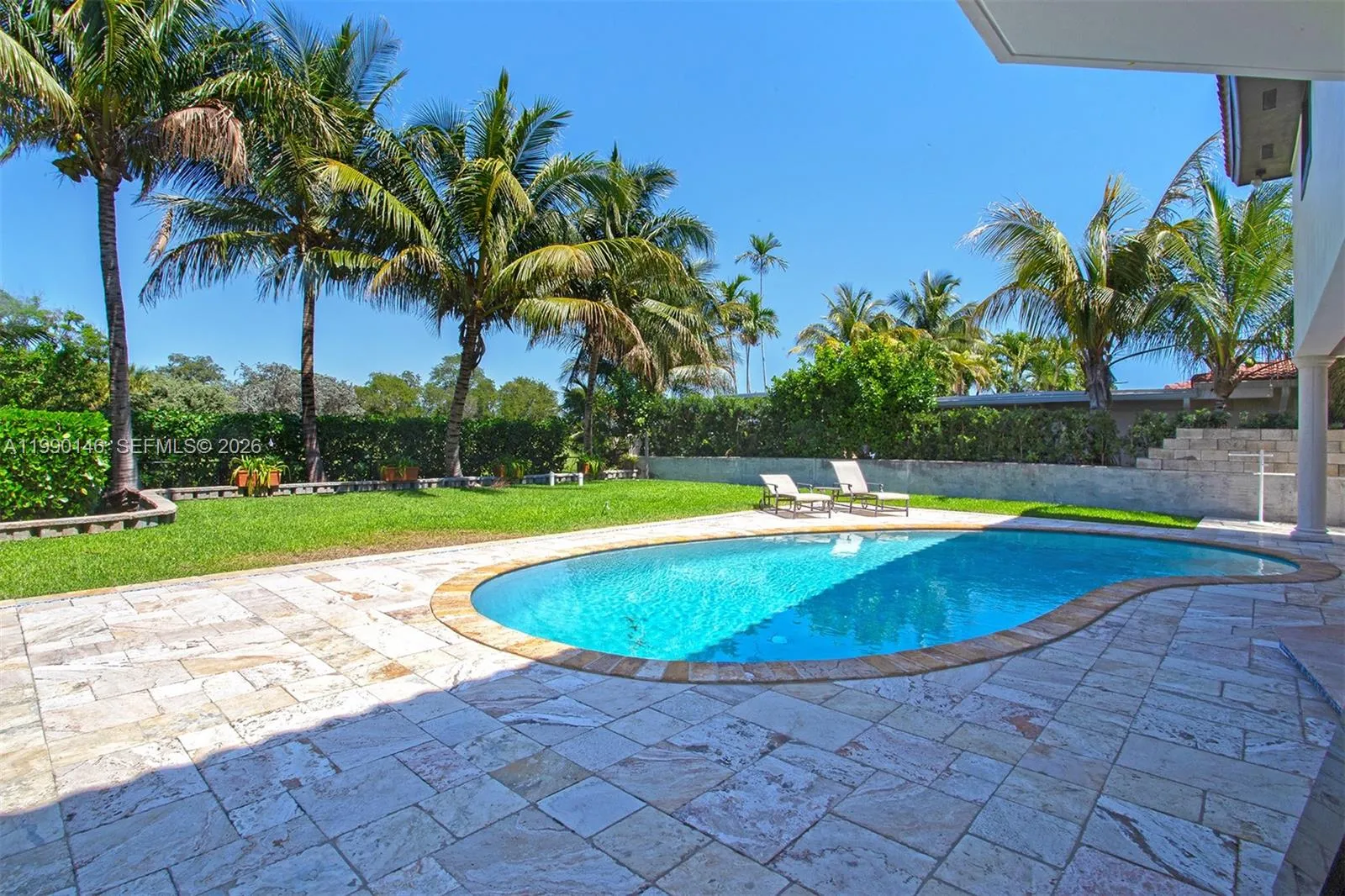 545 S Shore Dr, Miami Beach FL 33141