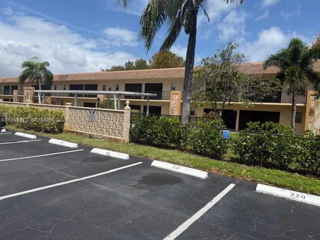 421 NE 1st St # 219, Hallandale Beach FL 33009