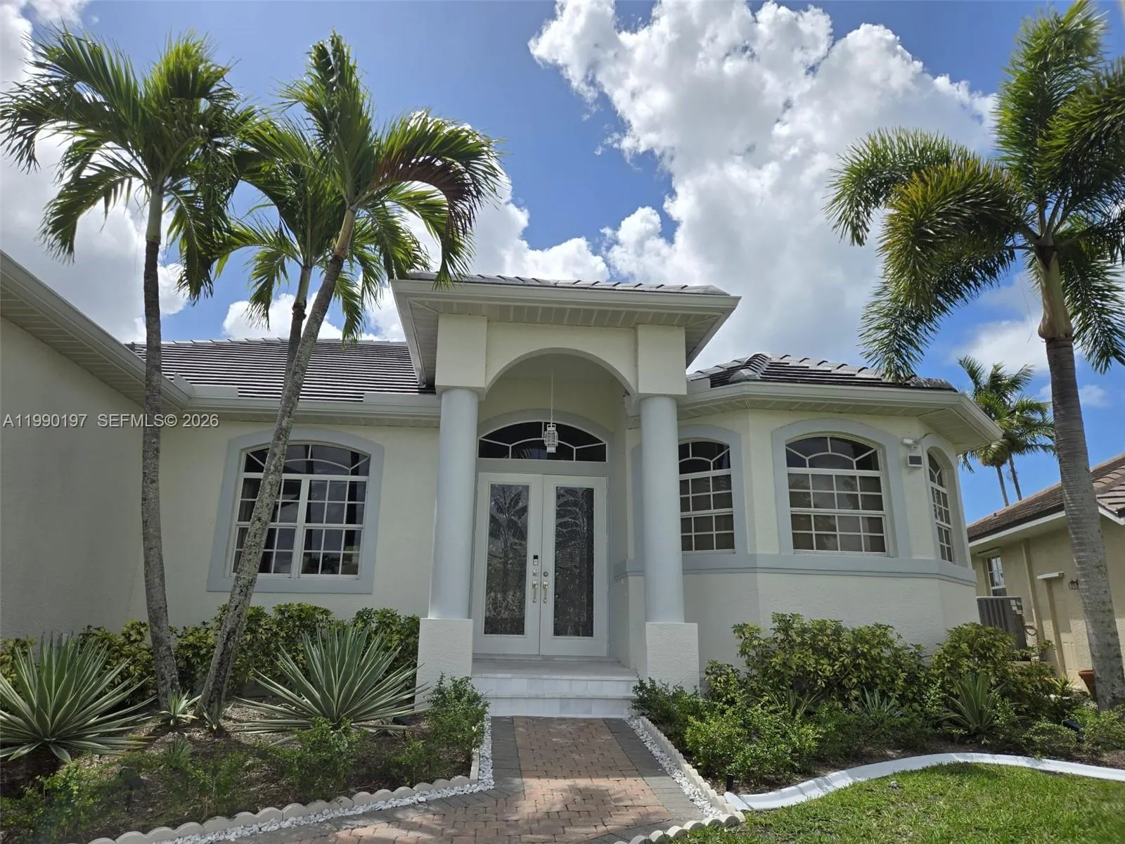 8268 Southwind Bay Cir, Fort Myers FL 33908