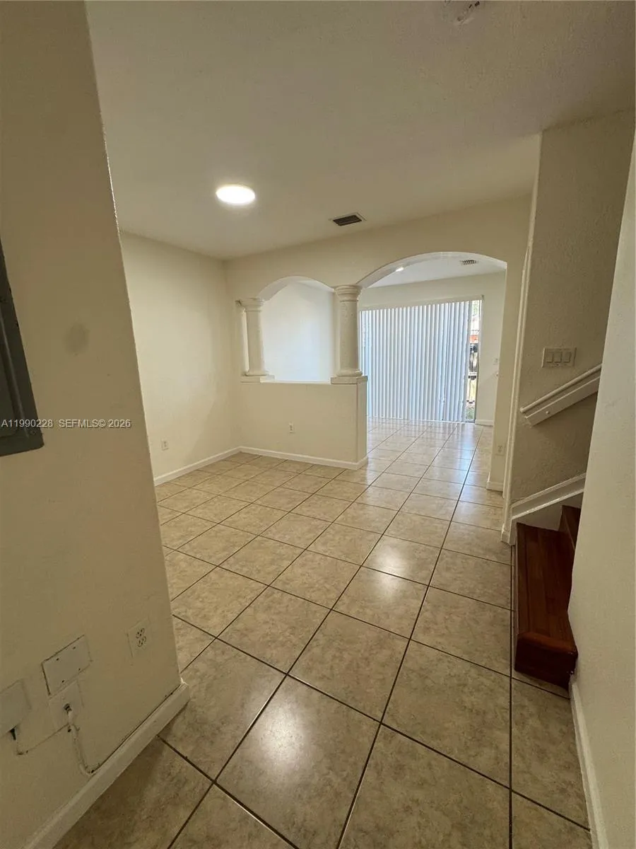 3 bedroom 2 bath for sale at 1403 SE 27th Ct, Homestead FL 33035