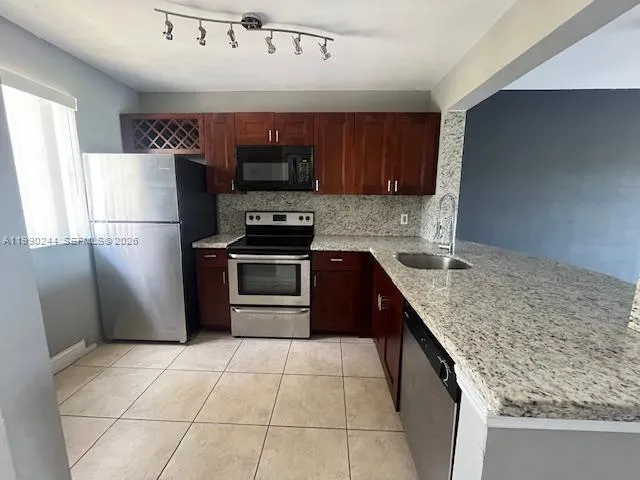 5200 NW 31st Ave # 34, Fort Lauderdale FL 33309