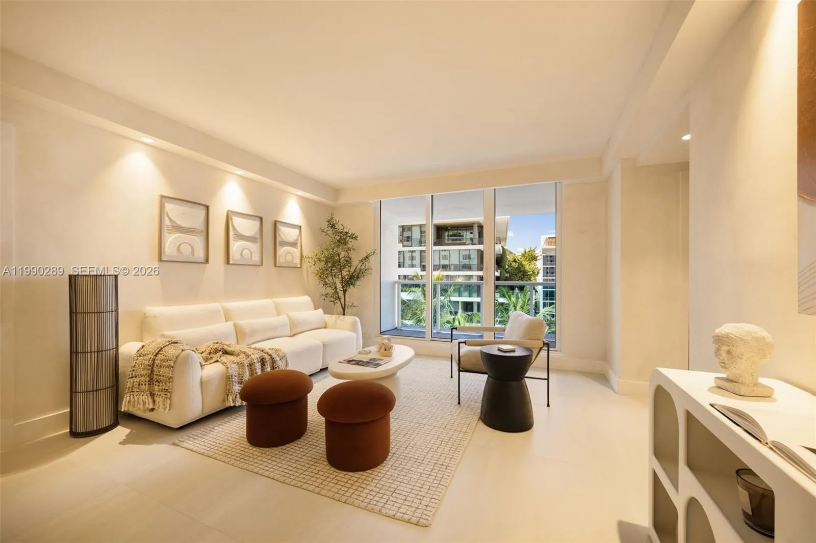 3 bedroom 2 bath for sale at 2301 Collins Ave # 526, Miami Beach FL 33139