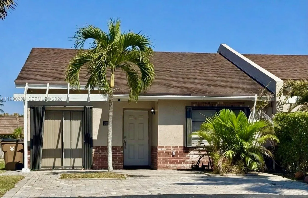 2 bedroom 2 bath for sale at 1061 NW 53rd St, Deerfield Beach FL 33064