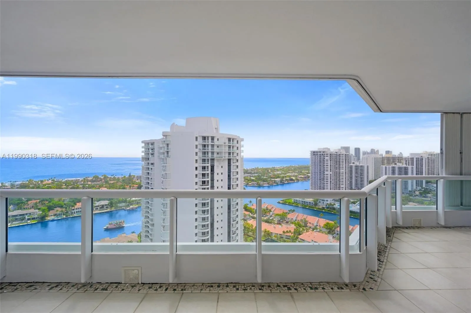 21055 Yacht Club Dr # 3002, Aventura FL 33180