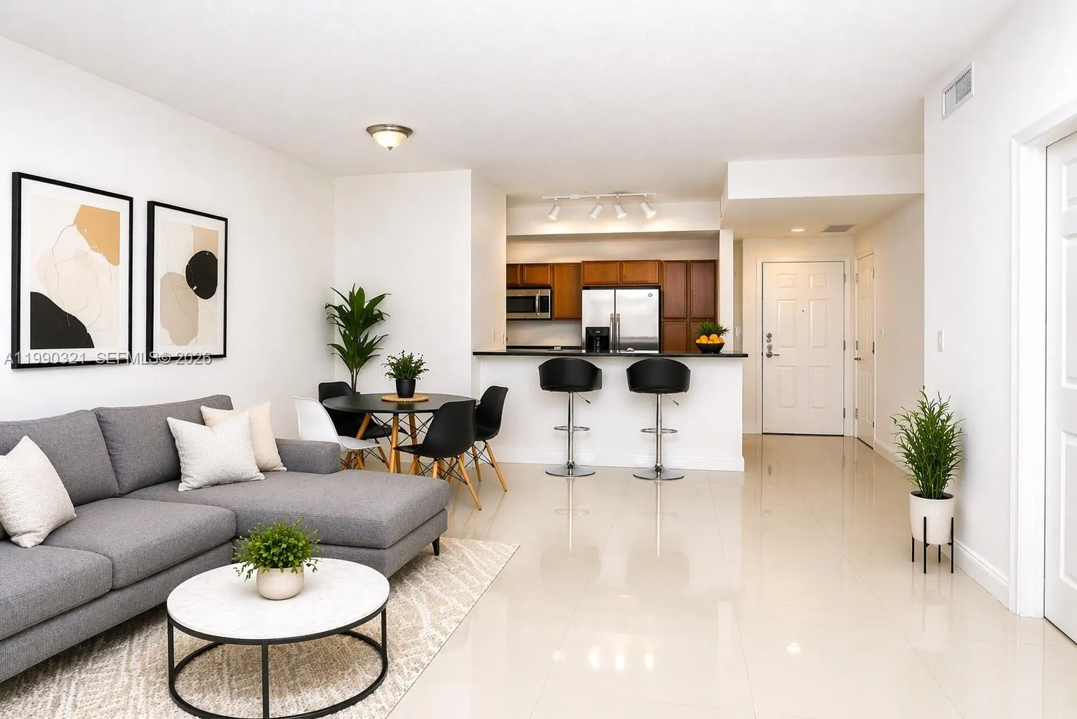 3232 Coral # 605, Miami FL 33145