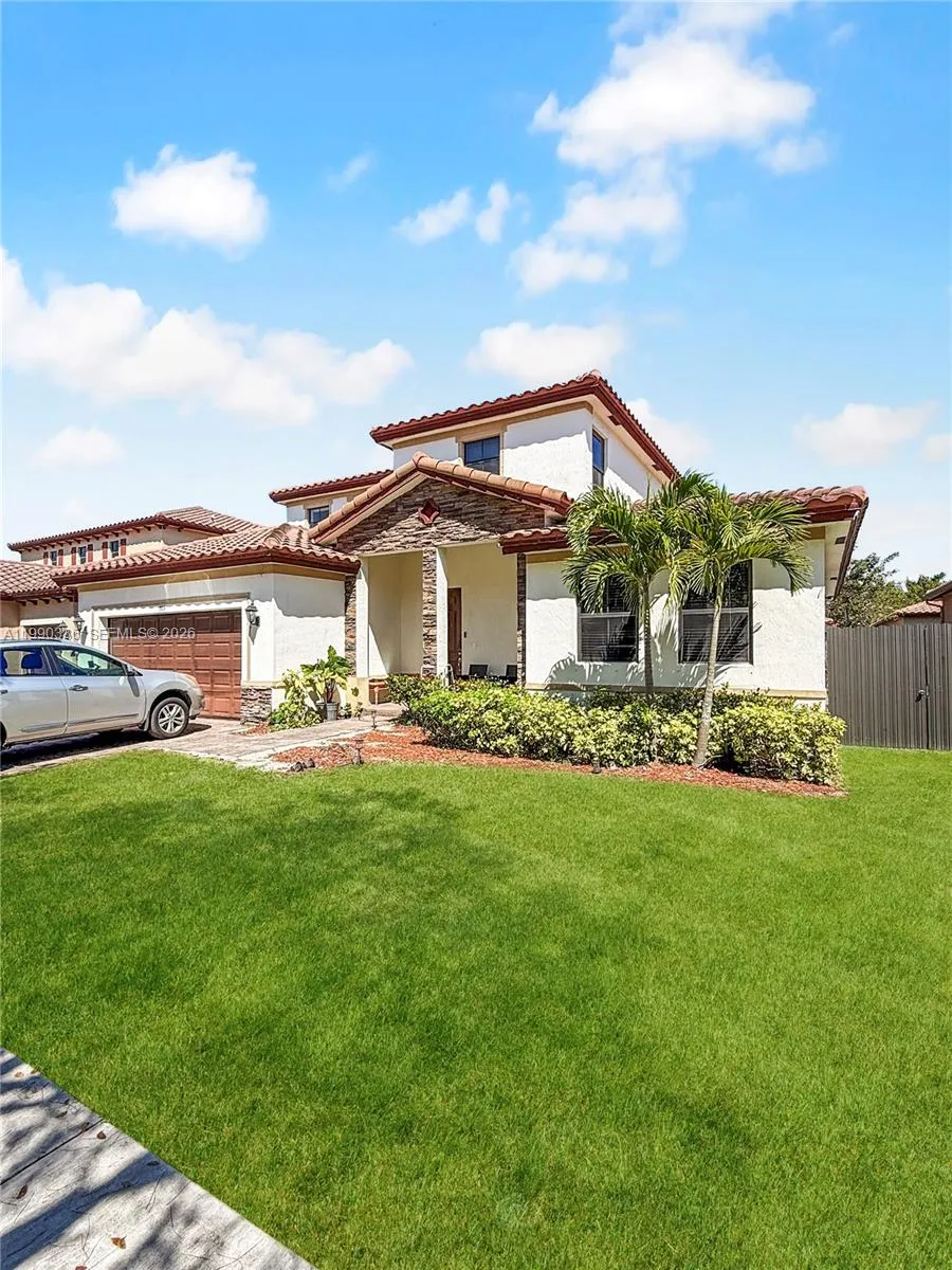 5 bedroom 2 bath for sale at 709 SE 35th Ave, Homestead FL 33033