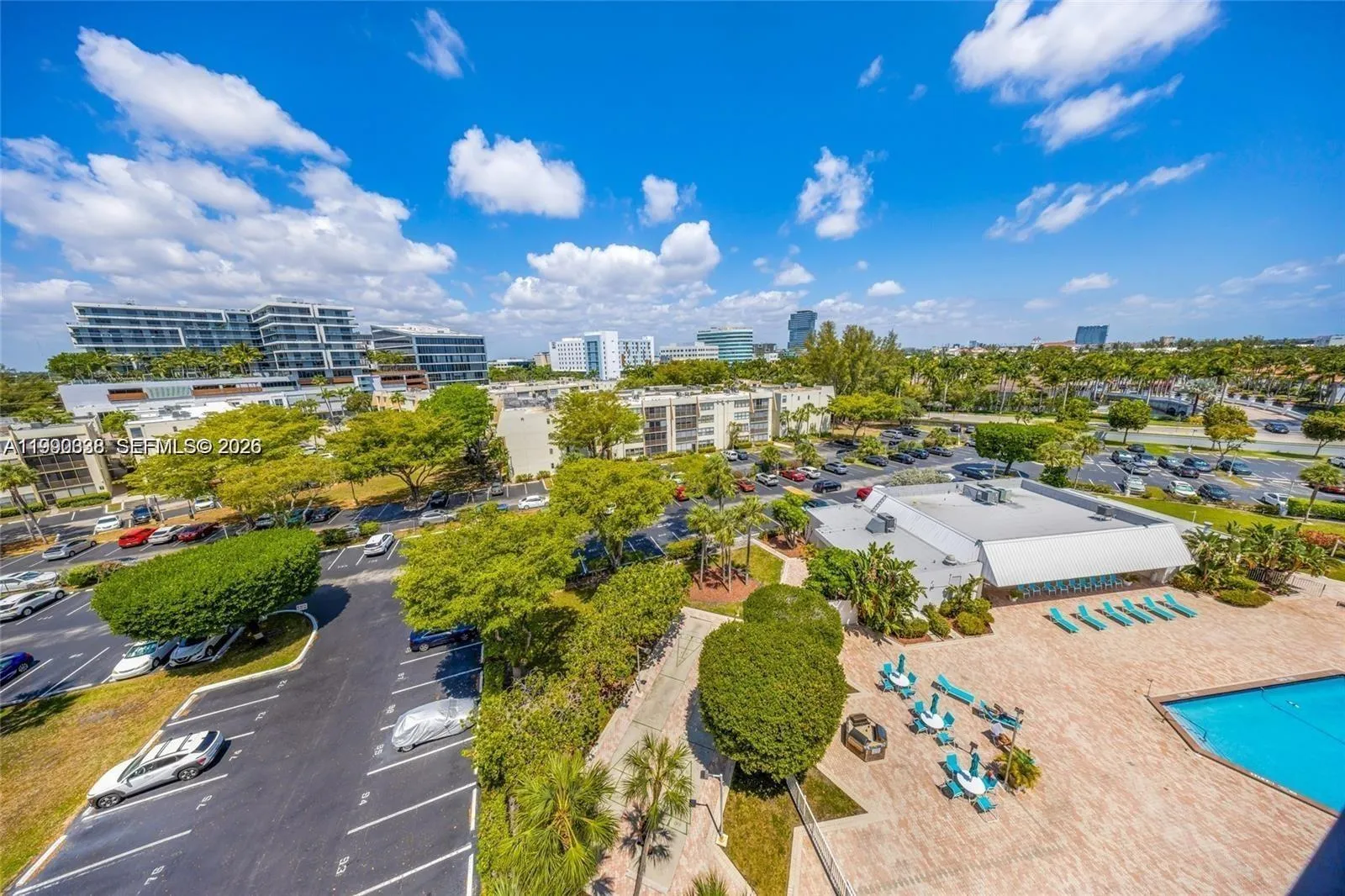 20400 W Country Club Dr # 812, Aventura FL 33180