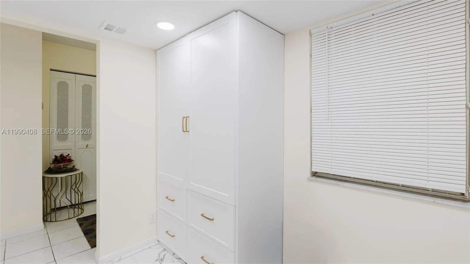 424 SE 10th St # 204, Dania Beach FL 33004