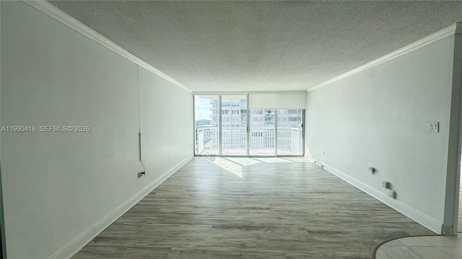 18061 Biscayne Blvd # 1203, Aventura FL 33160