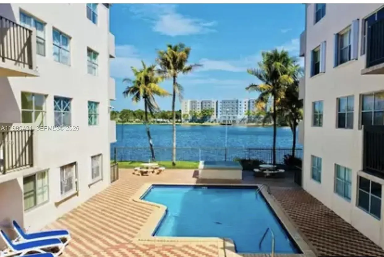 5501 NW 7th St # E219, Miami FL 33126