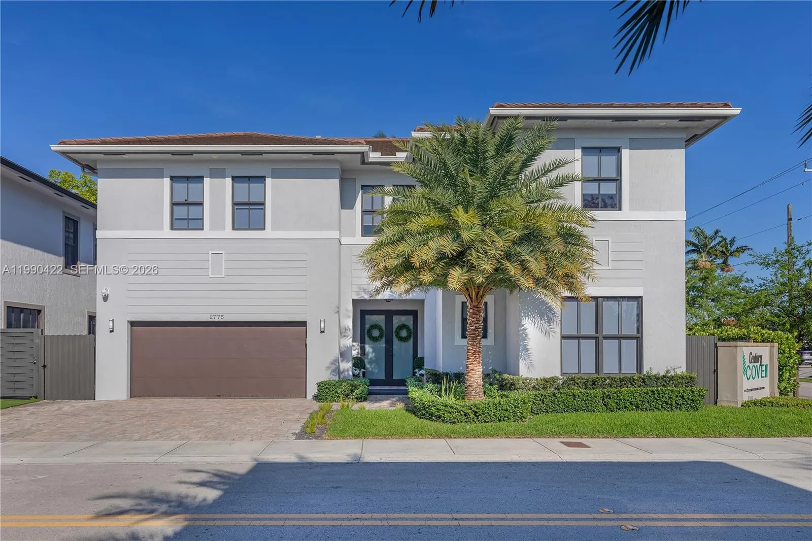 5 bedroom 5 bath for sale at 2775 SW 101st Ct, Miami FL 33165