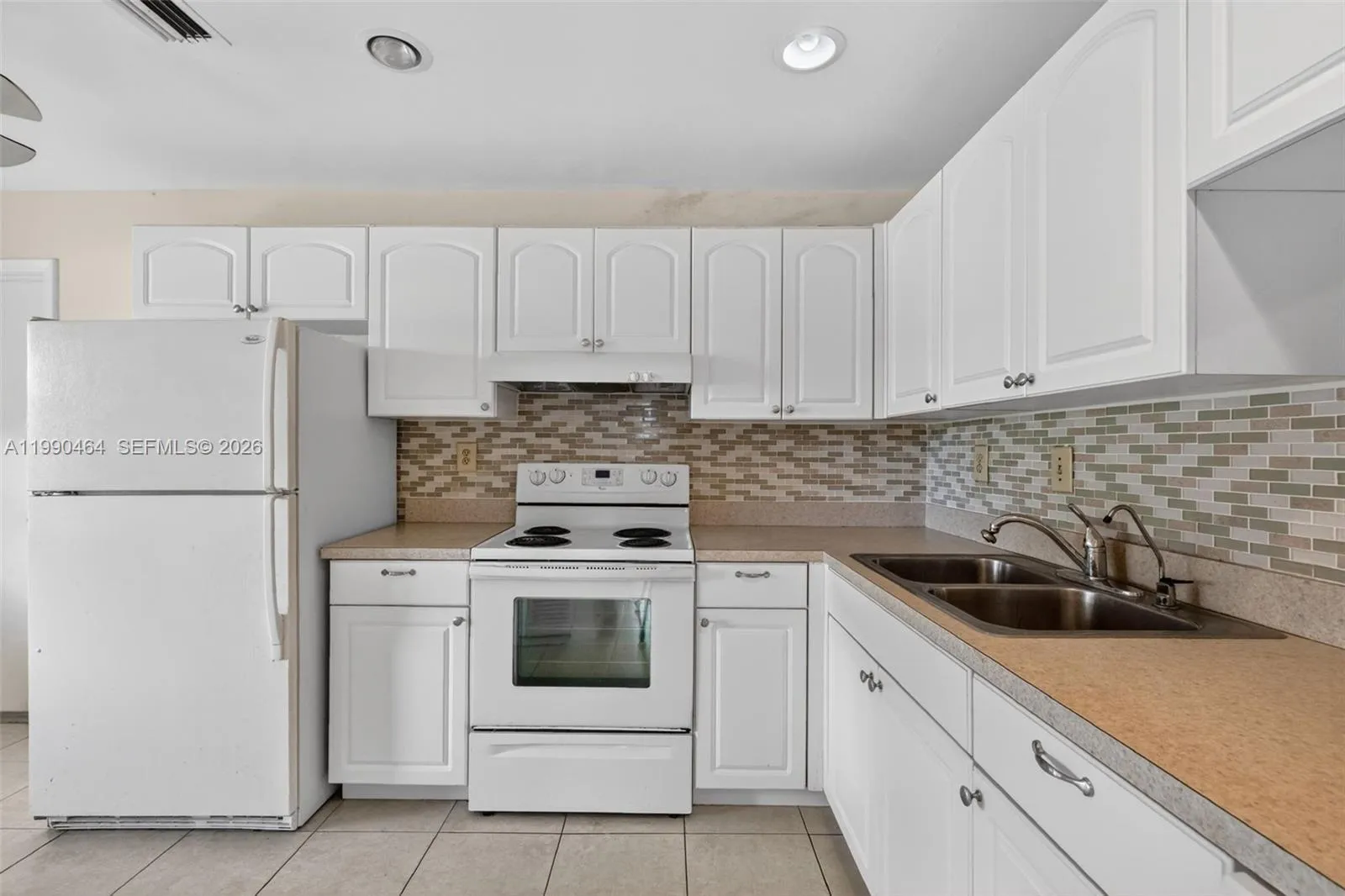 10424 NW 70th Ct, Tamarac FL 33321