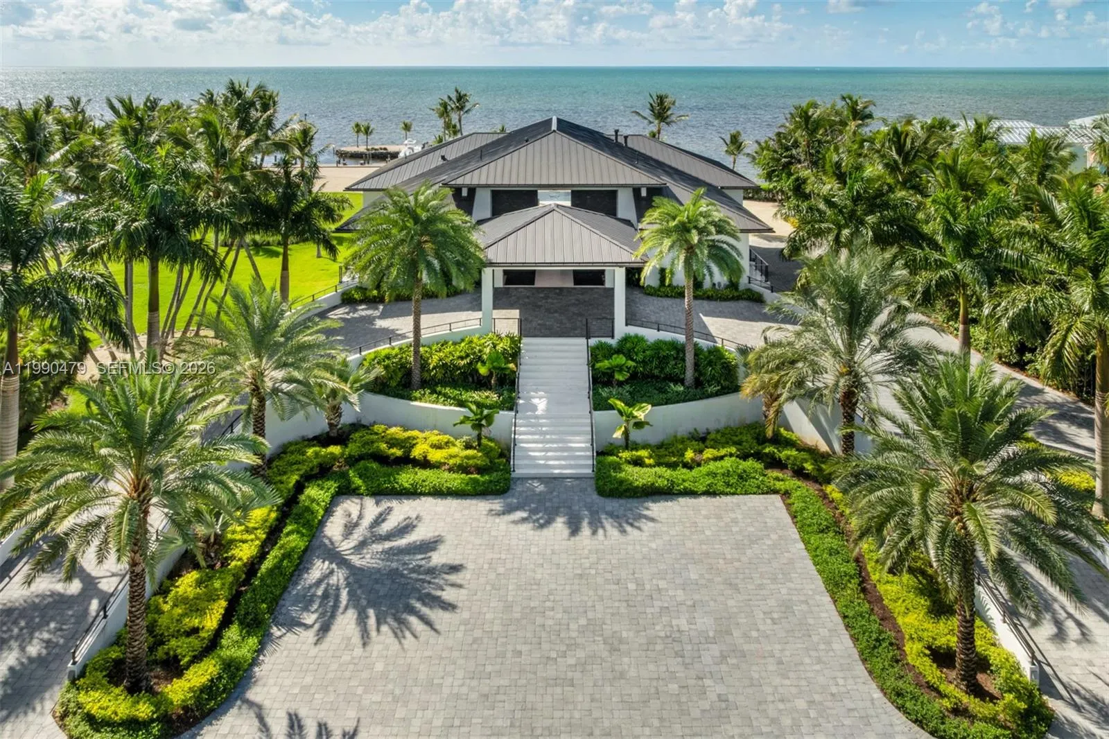 6 bedroom 6 bath for sale at 87429 Old Hwy, Islamorada FL 33036