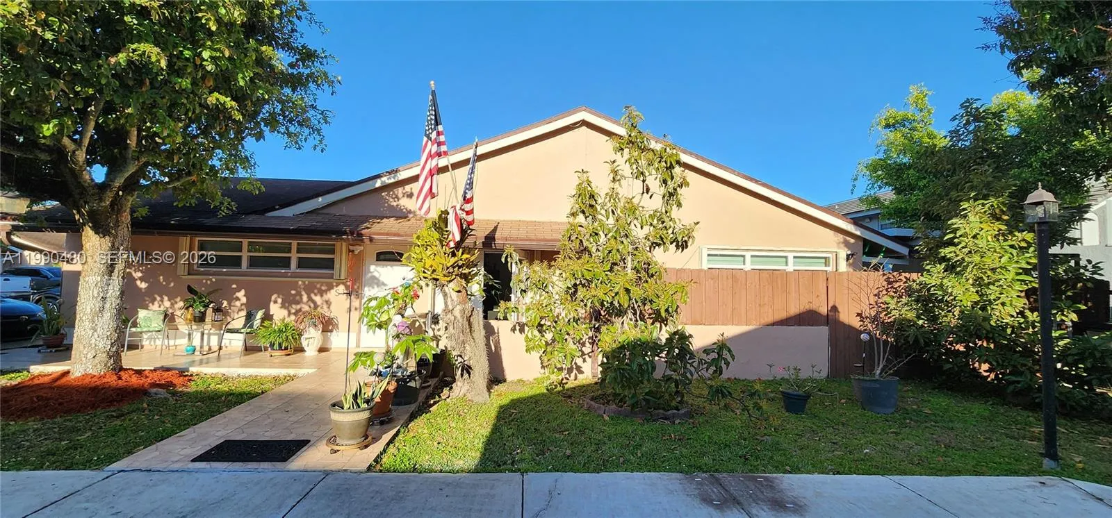 3 bedroom 2 bath for sale at 15585 SW 76th Ln # 8, Miami FL 33193