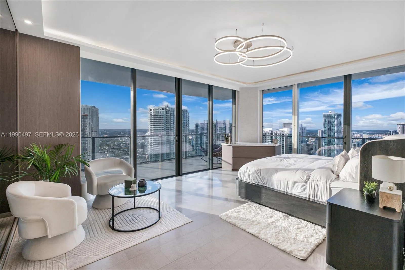 68 SE 6th St # 3711, Miami FL 33131