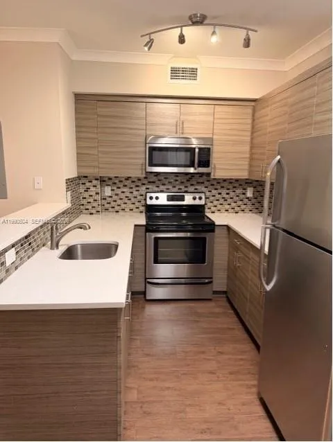 1 bedroom 1 bath for rent at 222 Sidonia Ave # 4, Coral Gables FL 33134