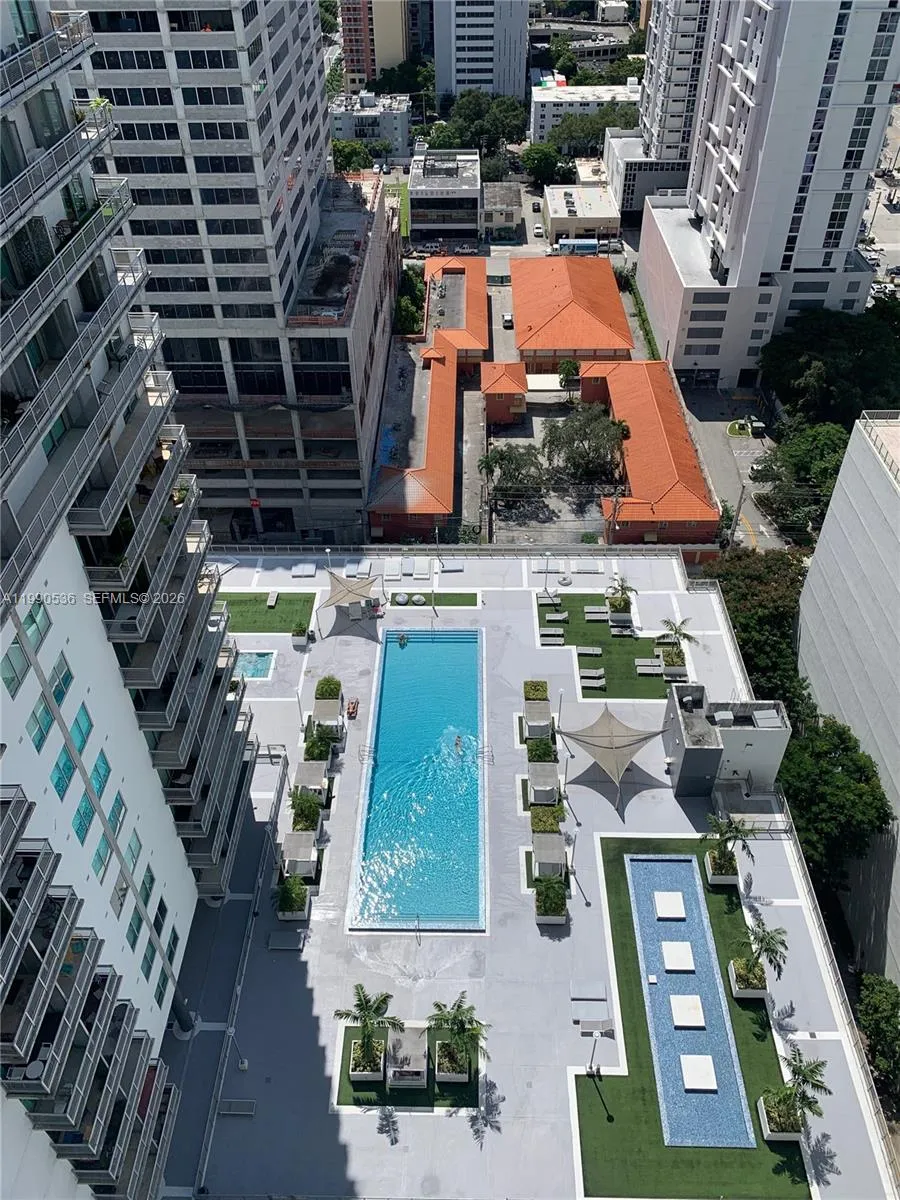 690 SW 1st Ct # 2725, Miami FL 33130