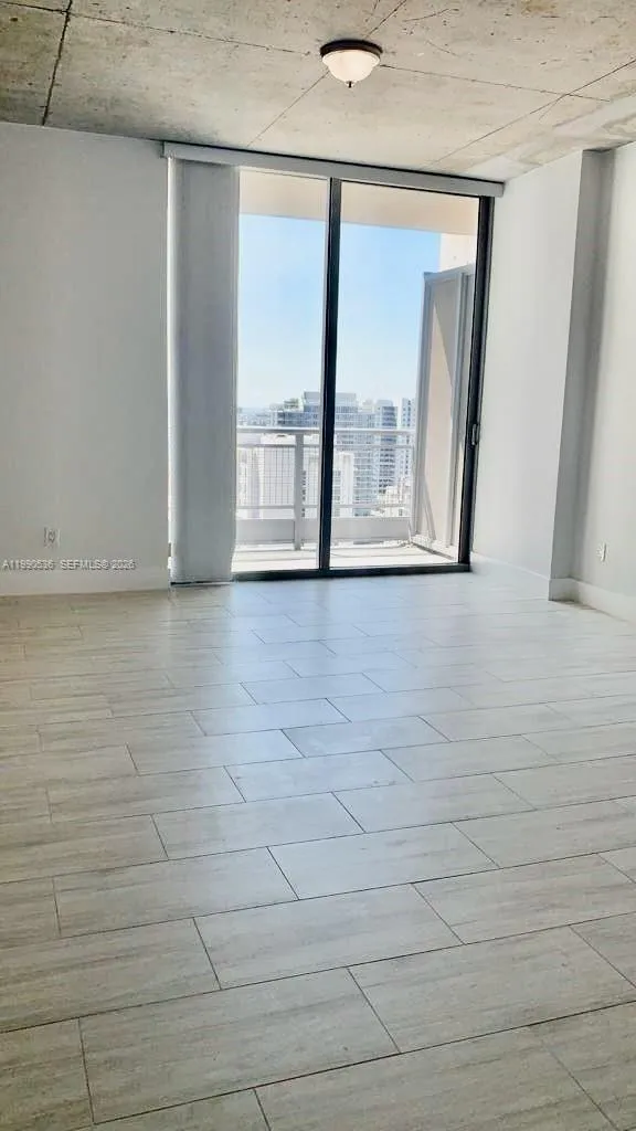 690 SW 1st Ct # 2725, Miami FL 33130