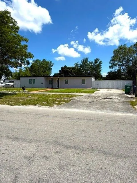 15825 E Bunche Park Dr, Miami Gardens FL 33054