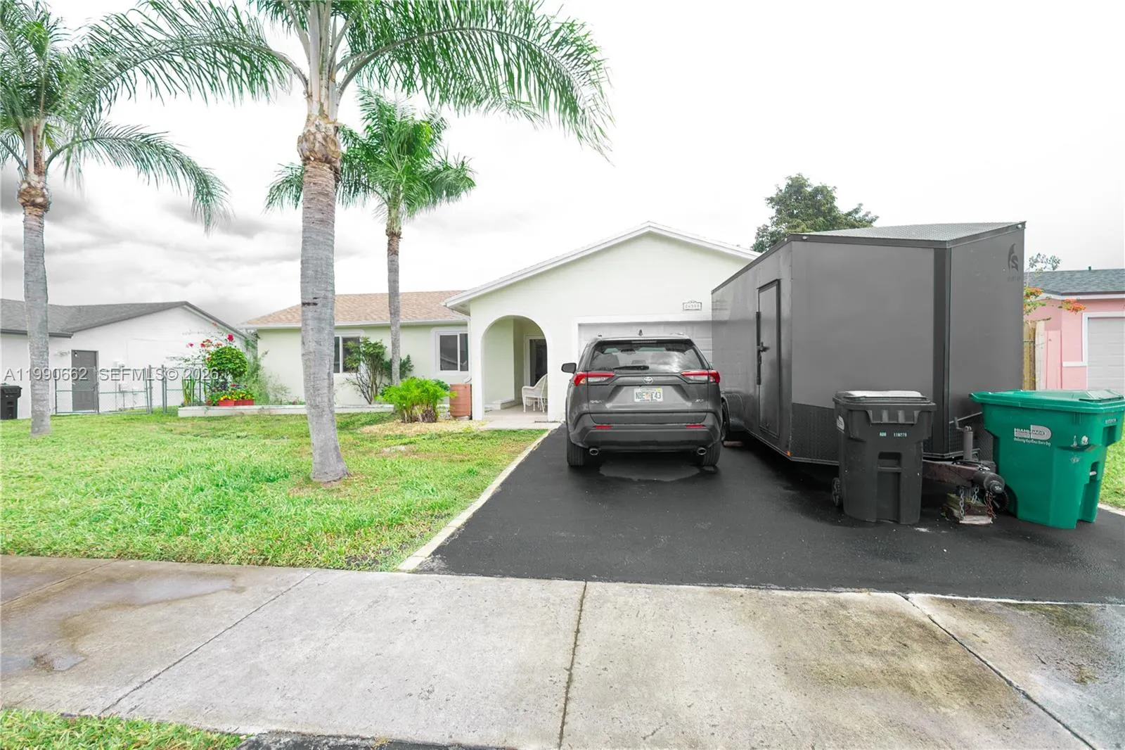 3 bedroom 2 bath for sale at 26581 SW 122nd Ct, Homestead FL 33032