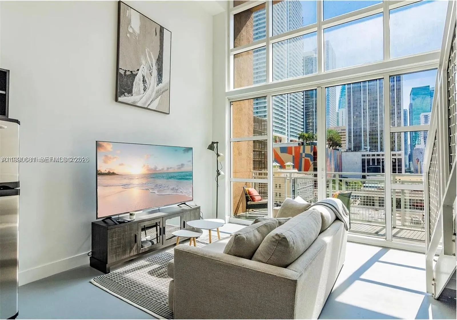 1 bedroom 2 bath for sale at 253 NE 2nd St # 617, Miami FL 33132