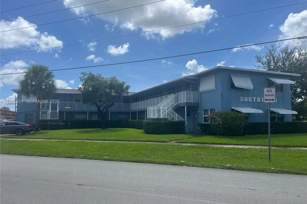 3856 S Cir Dr # 6, Hollywood FL 33021