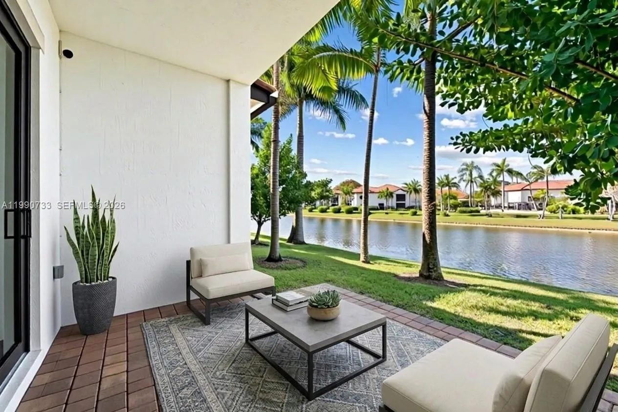 3 bedroom 2 bath for sale at 11724 SW 13th Ln, Pembroke Pines FL 33025