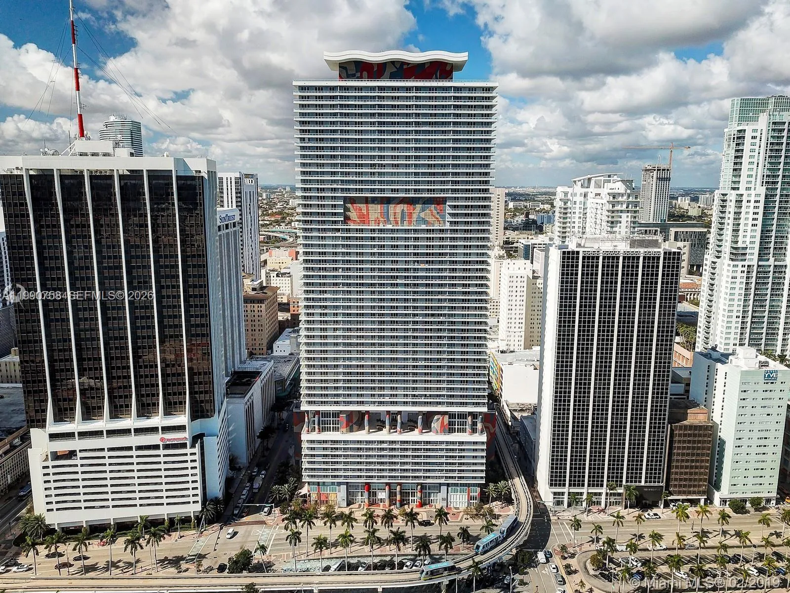 1 bedroom 1 bath for sale at 50 Biscayne Blvd # 2205, Miami FL 33132