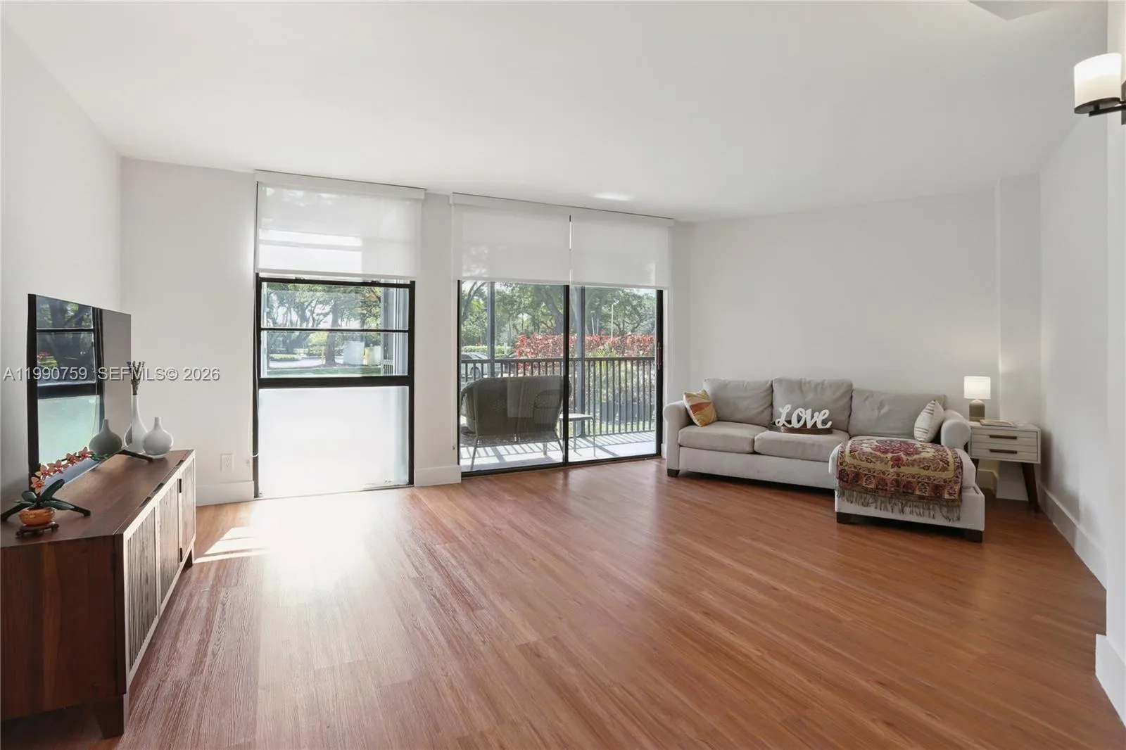 3101 N Country Club Dr # 102, Aventura FL 33180