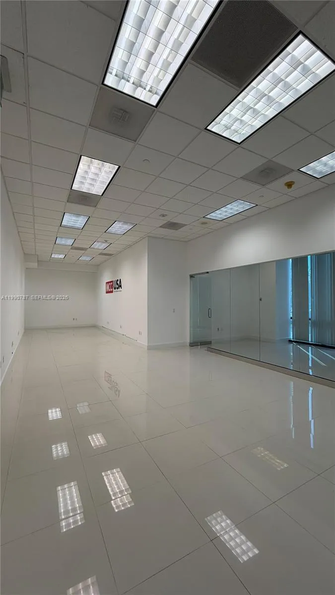 1200 Brickell Ave # 200, Miami FL 33131