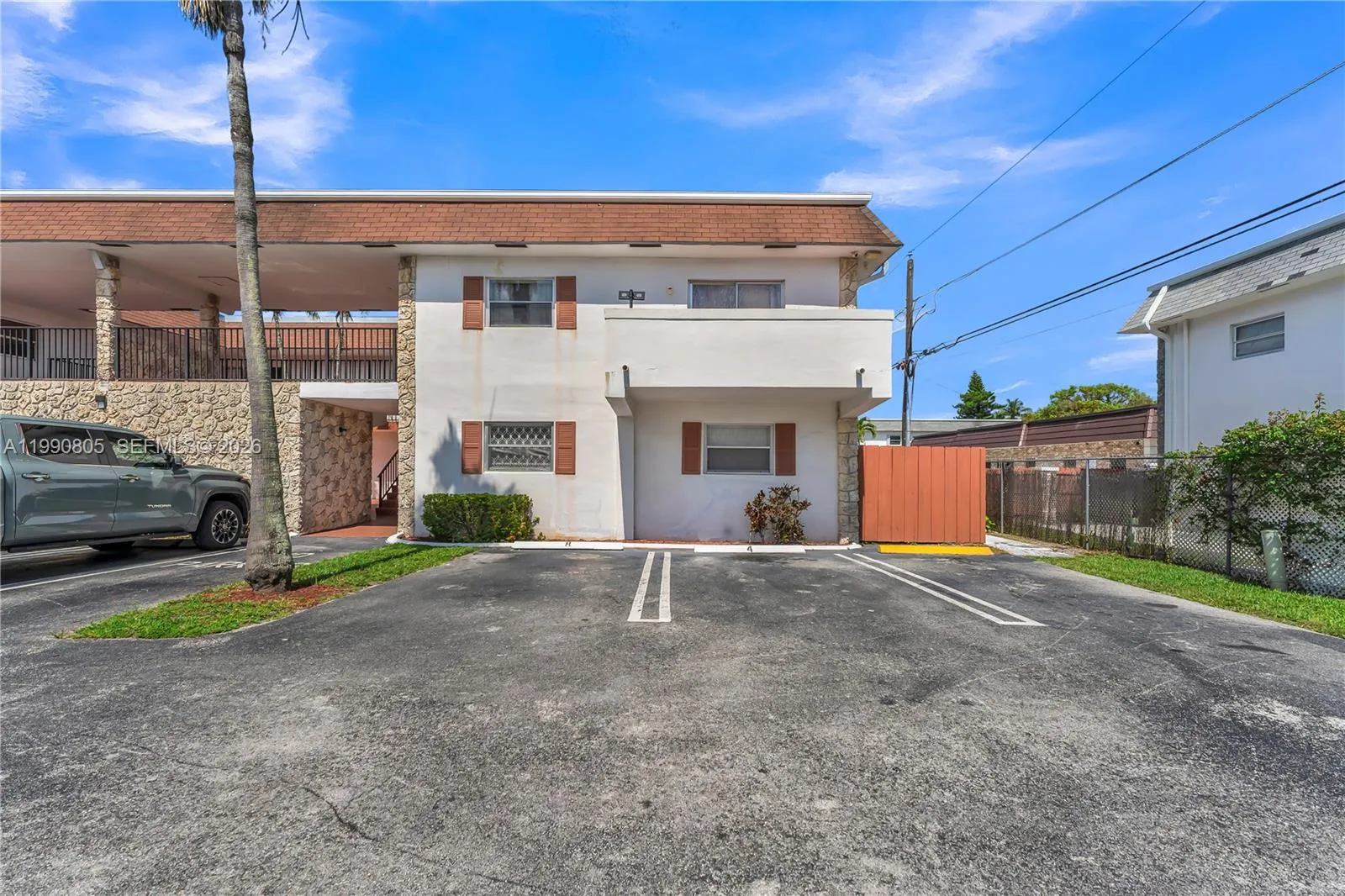 321 SW 1st Ct # 4, Pompano Beach FL 33060