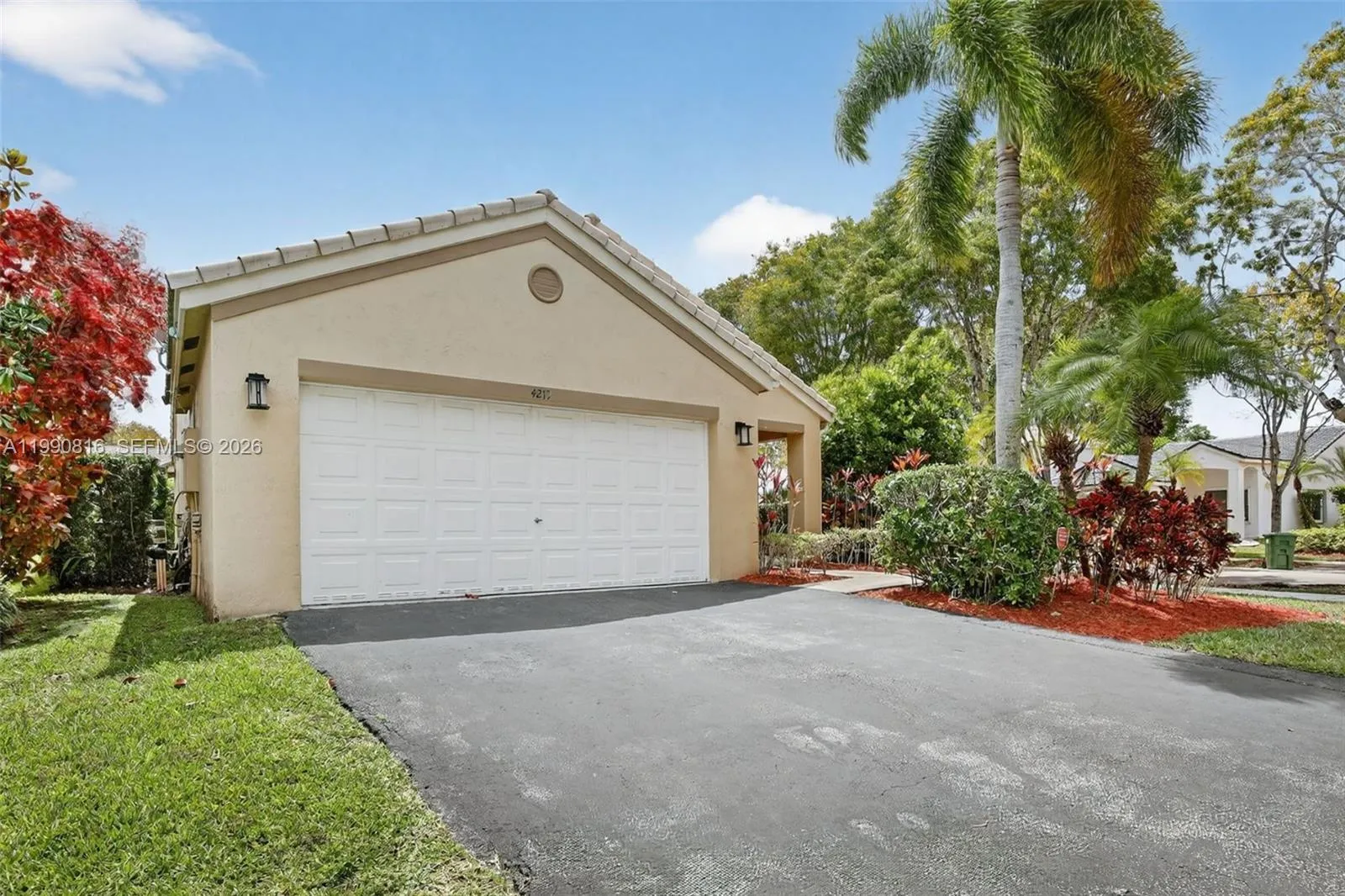 4219 Cherrywood Ct, Weston FL 33331