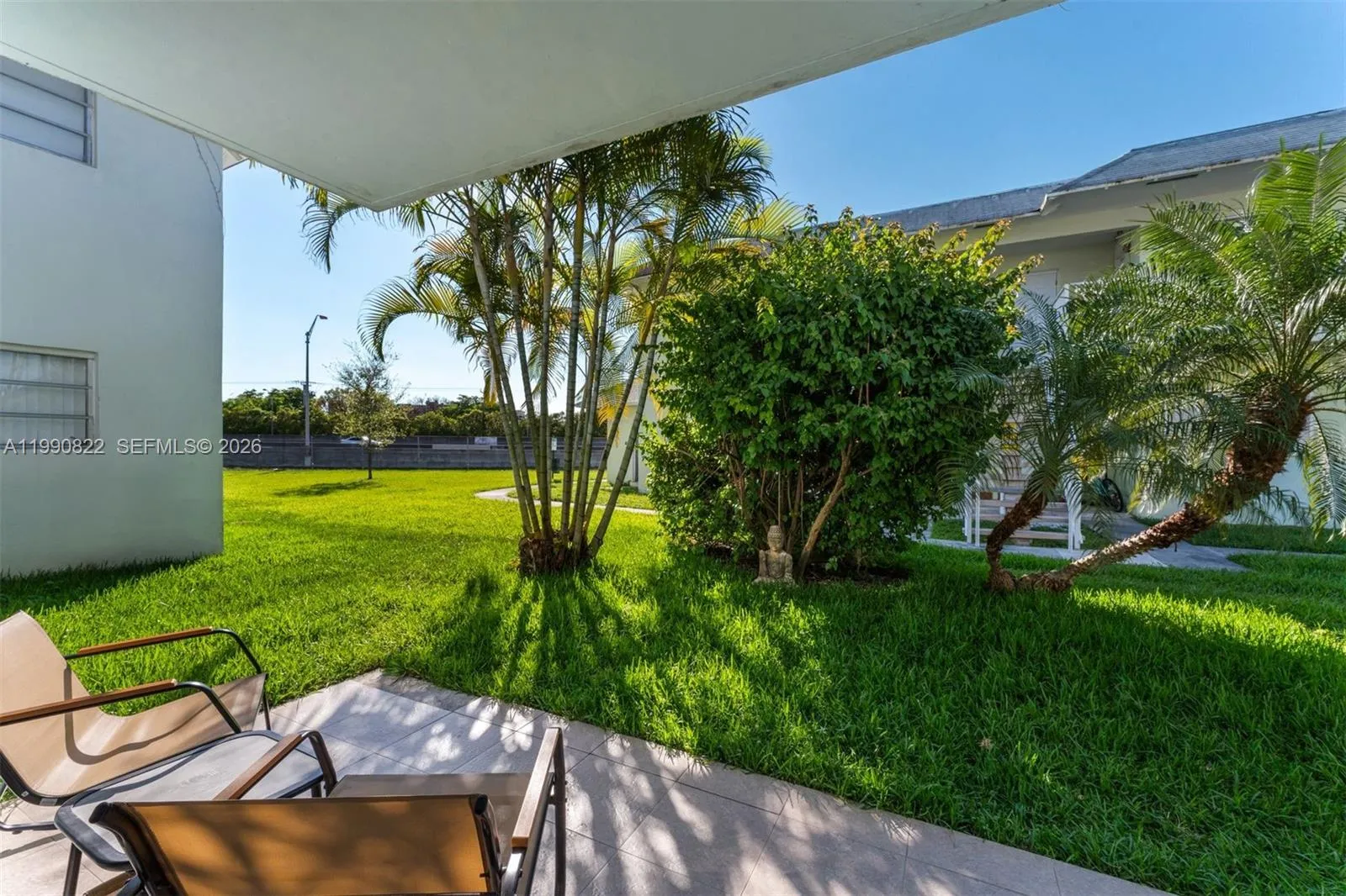 2 bedroom 2 bath for sale at 7670 SW 82nd St # H117, Miami FL 33143