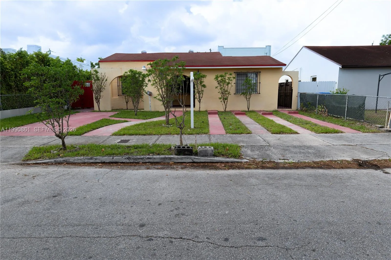 5 bedroom 4 bath for sale at 2323 SW 17th Ter, Miami FL 33145
