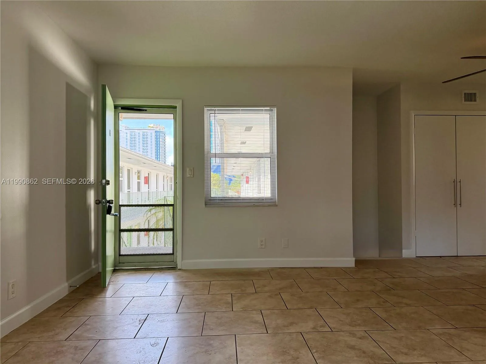 1824 Monroe St # 11, Hollywood FL 33020
