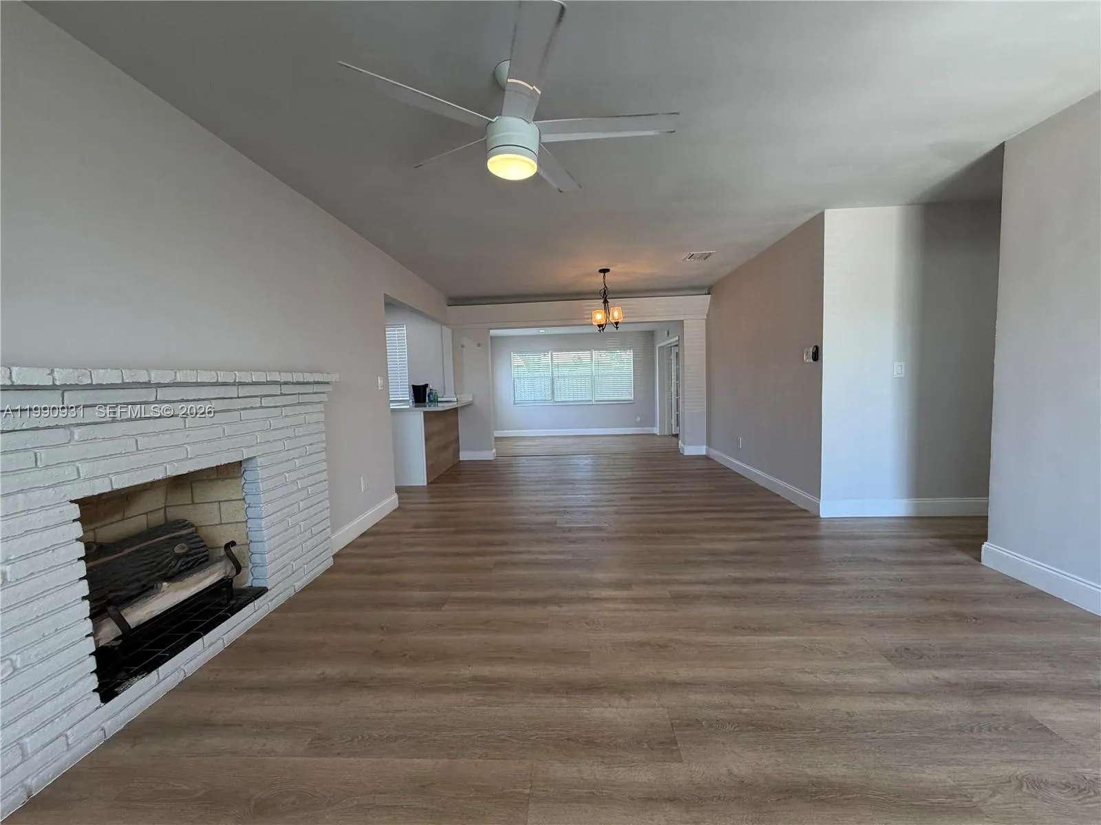 7571 Eaton St, Hollywood FL 33024