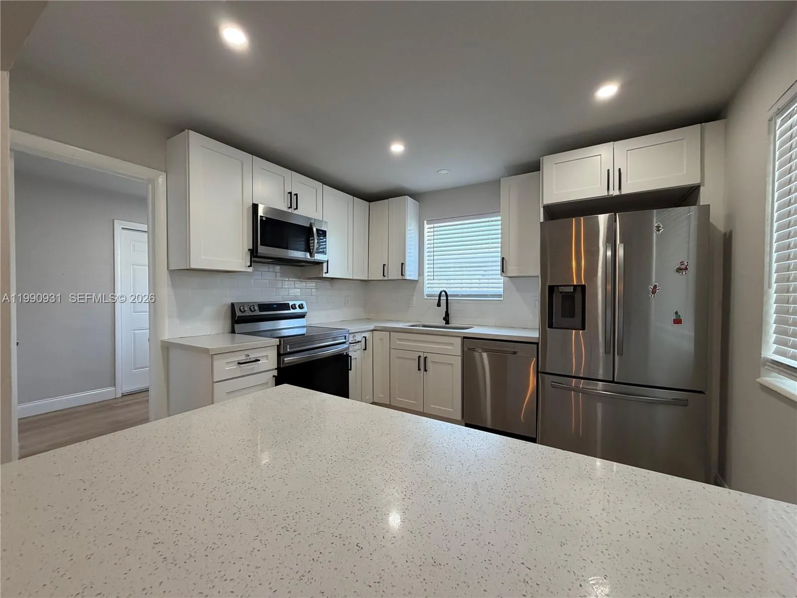 7571 Eaton St, Hollywood FL 33024