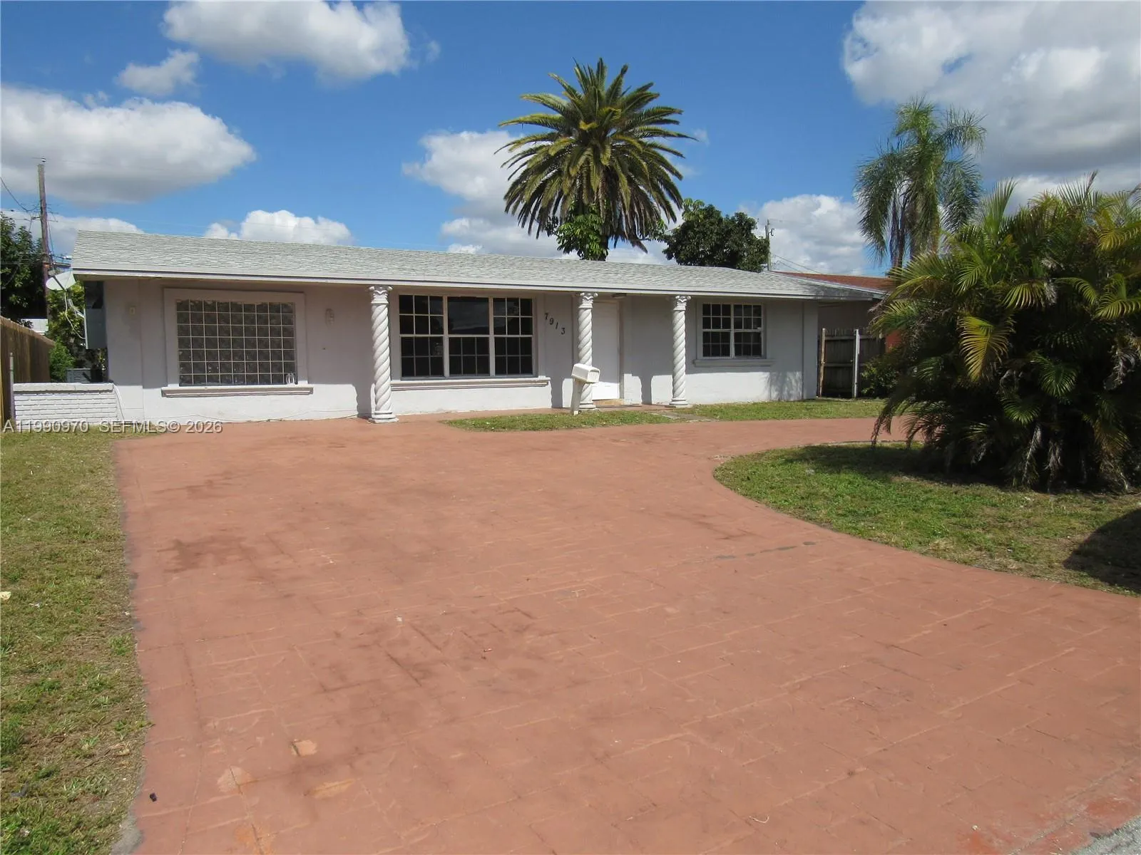 3 bedroom 2 bath for sale at 7913 Ramona St, Miramar FL 33023