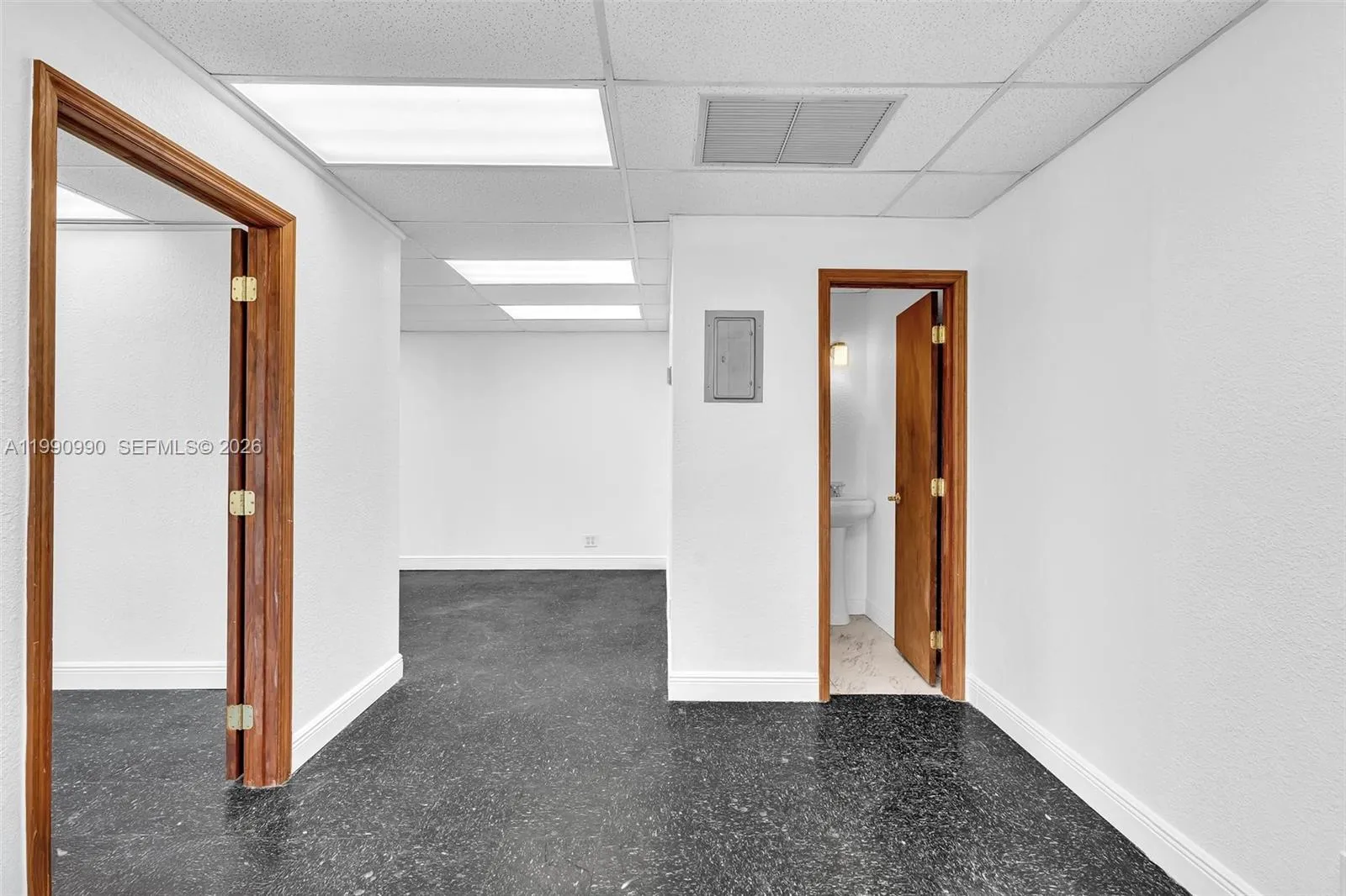 for sale at 201 N University Dr # 17B, Plantation FL 33324