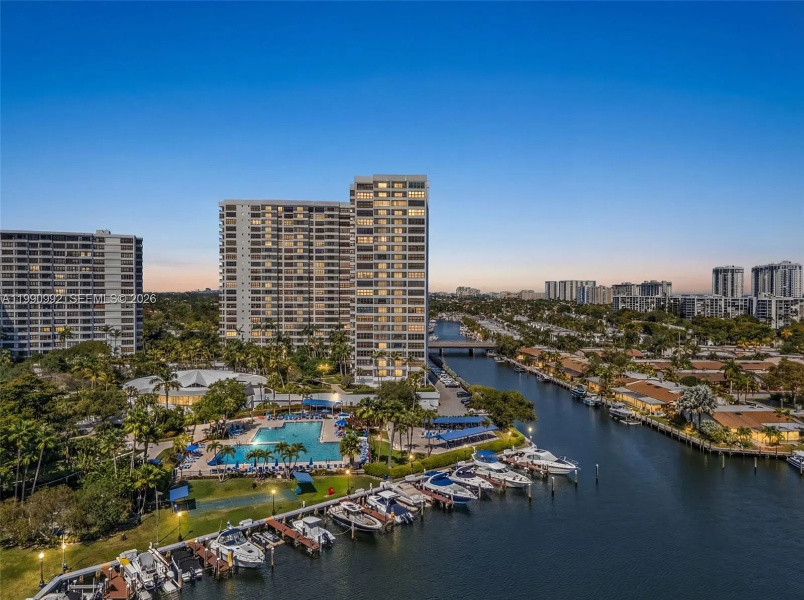 2 bedroom 2 bath for sale at 2500 PARKVIEW DR # 1418, Hallandale Beach FL 33009