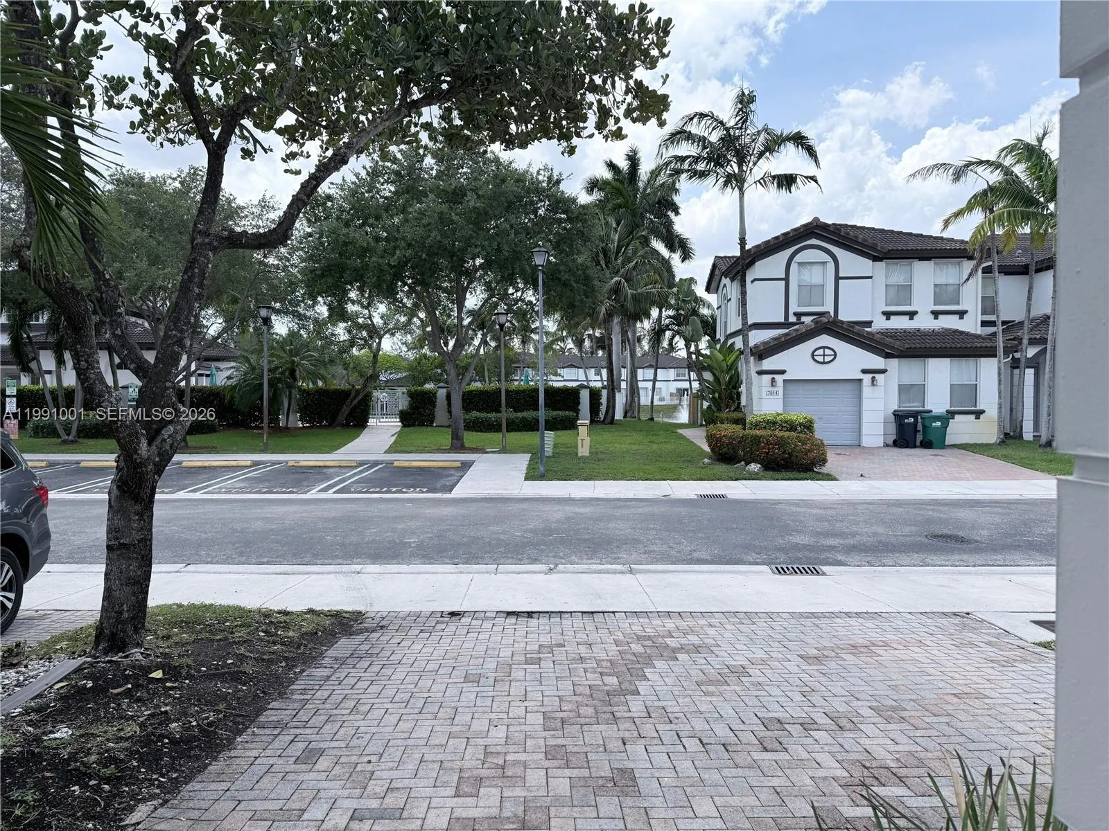 7809 NW 114th Path, Doral FL 33178