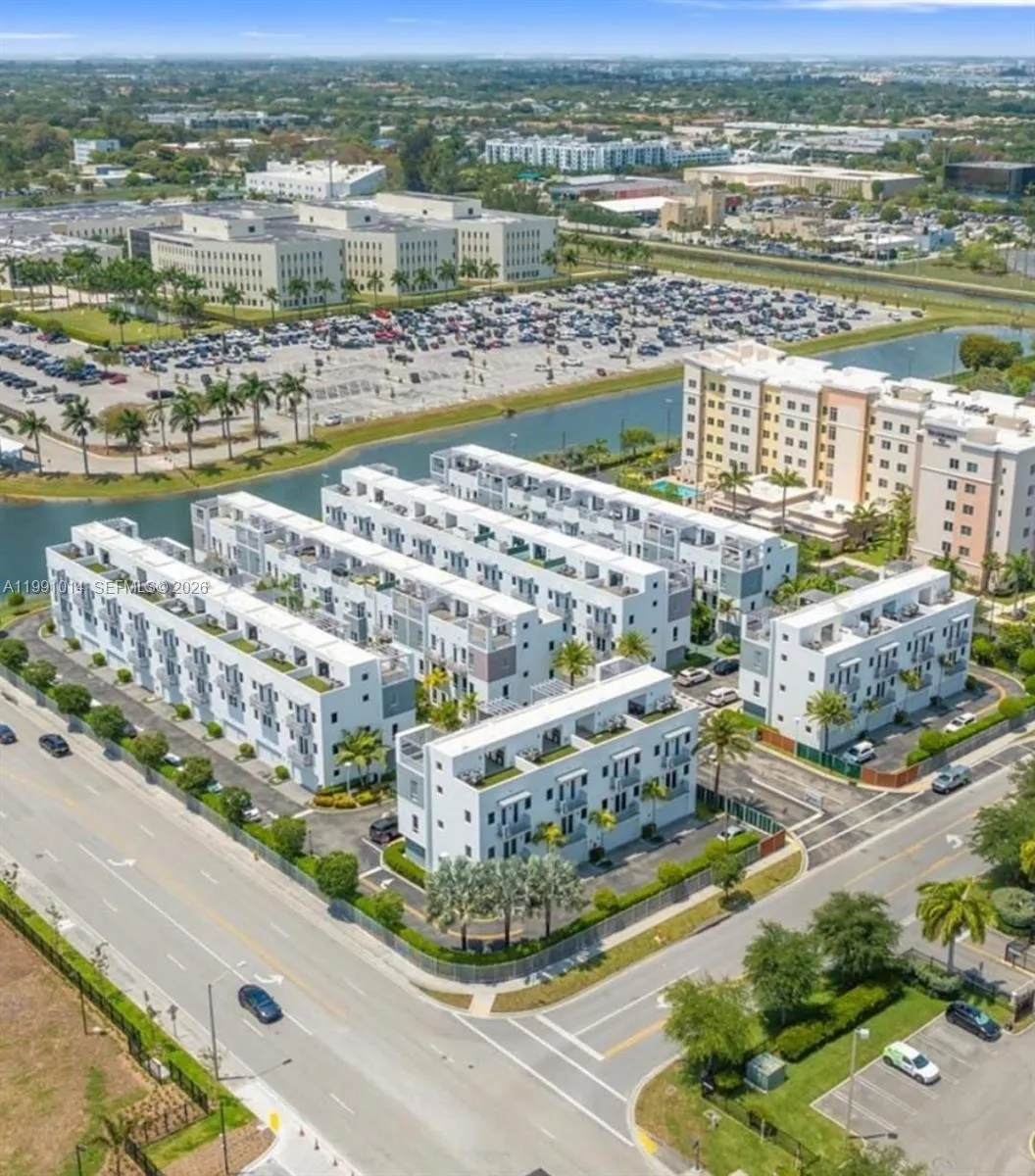 9133 NW 33rd St, Doral FL 33172