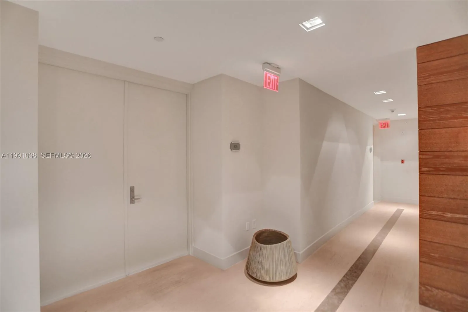 3535 Hiawatha Ave # 405, Miami FL 33133